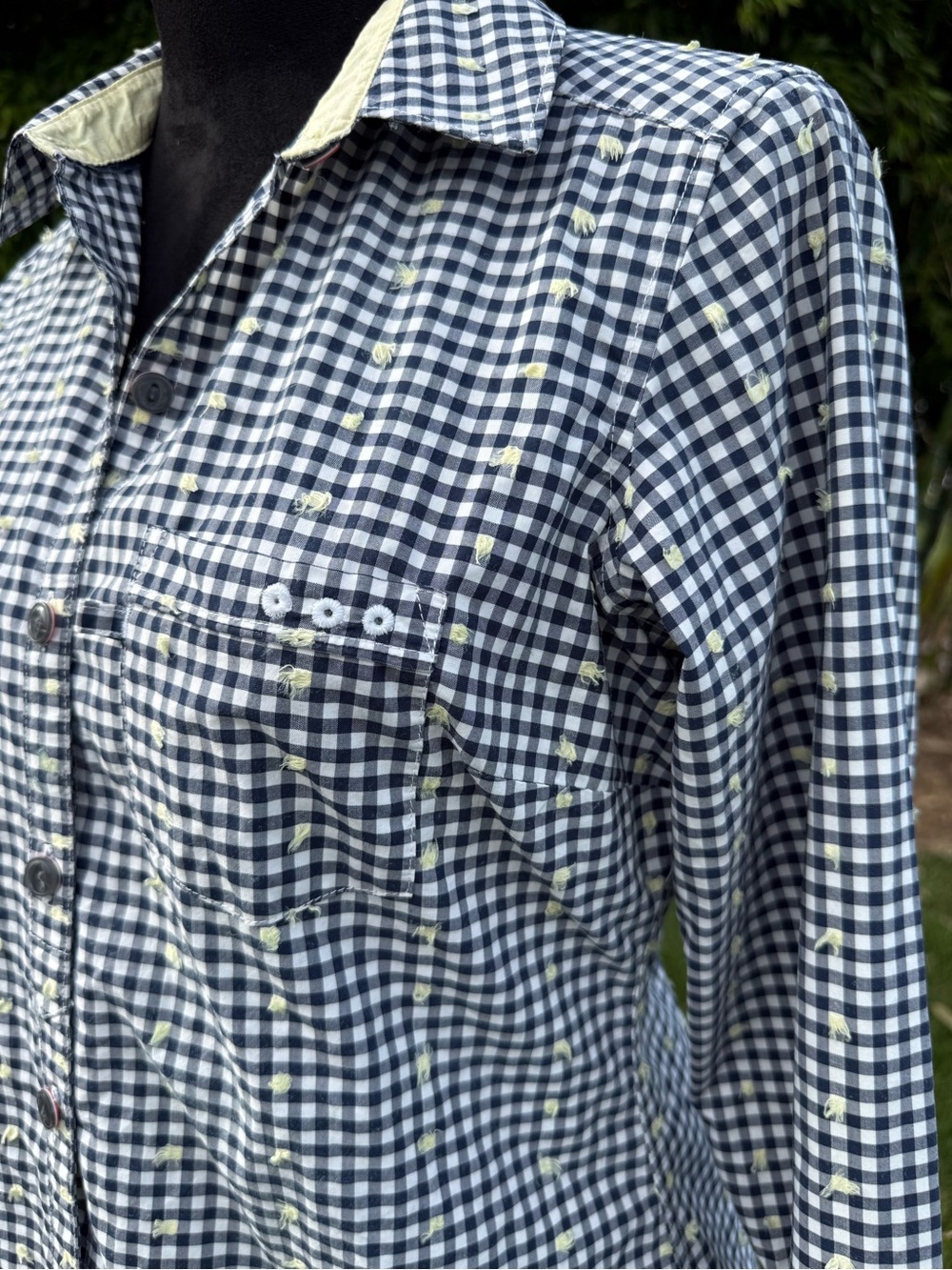 Columbia PFG Gingham Shirt S Yellow Textured Dot Red Accent Buttons Coastal - Picture 3 of 12